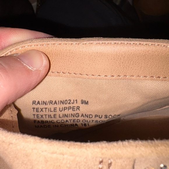 Studded Beige Ankle‎ Boots - Picture 3 of 4